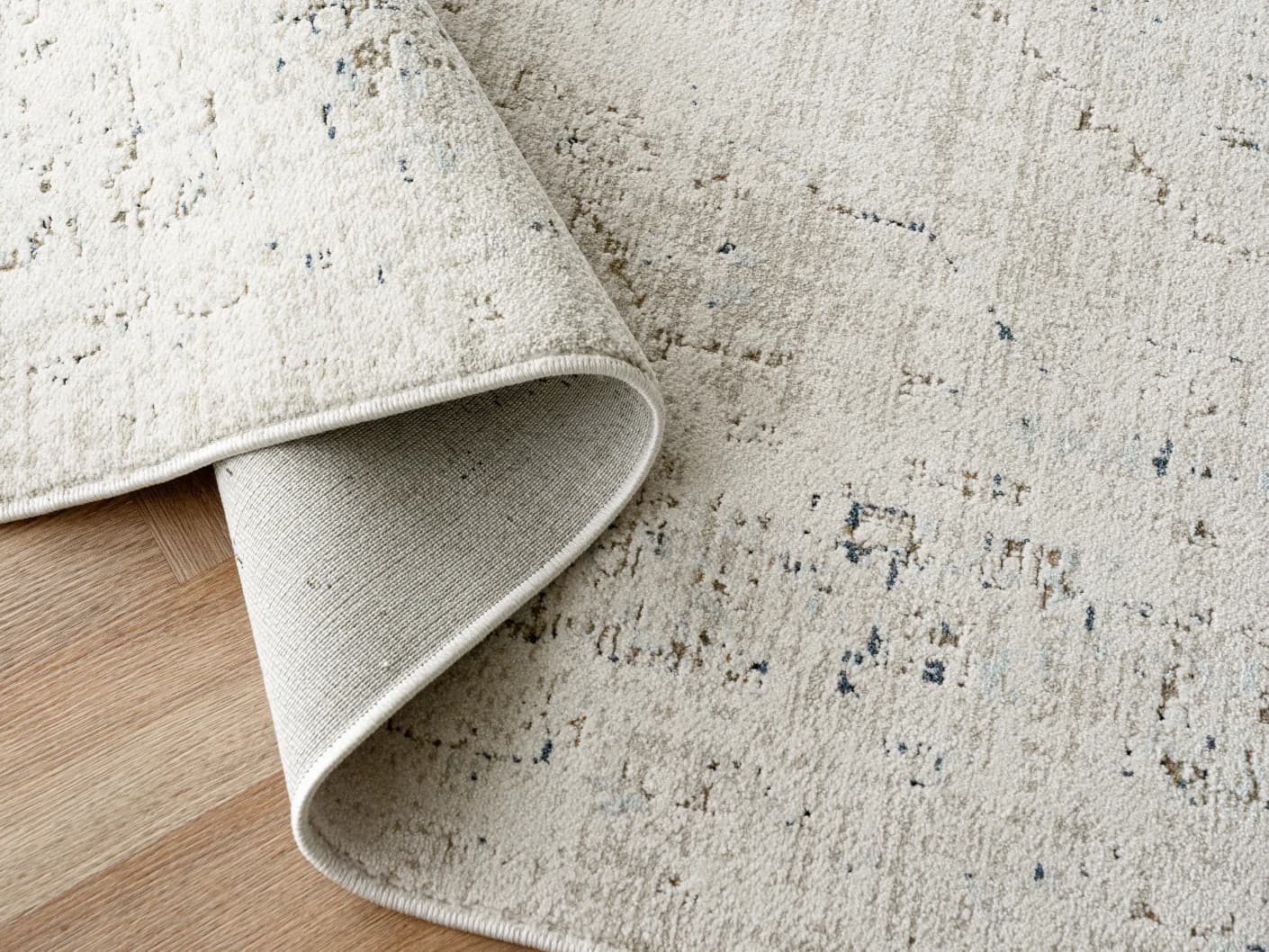 Sheldon Bianca carpets in beige, shown in a product close-up view