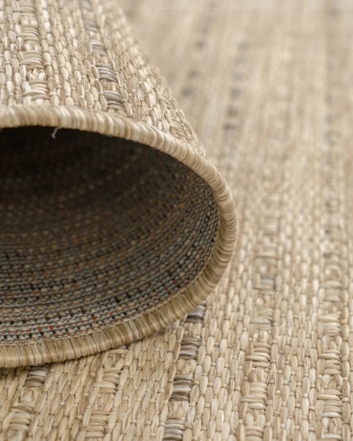 Solana Sandy carpets in brown, shown in a product close-up as image 2