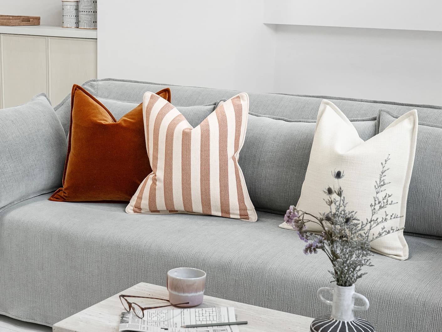 Winzen Bundle bundle cushions, shown in a lifestyle front view