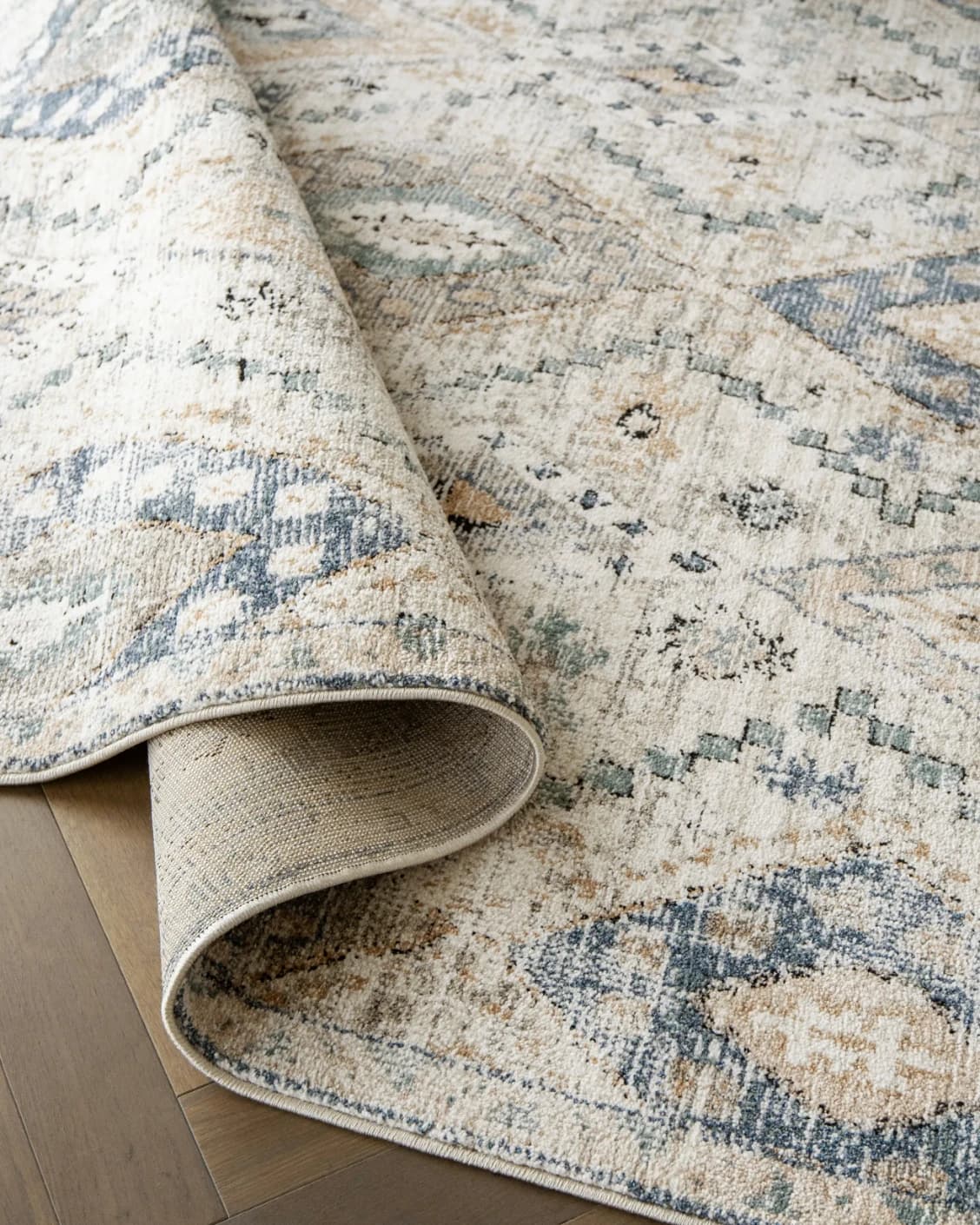 Zen Sandy carpet in beige and blue, shown in a product close-up as image 17