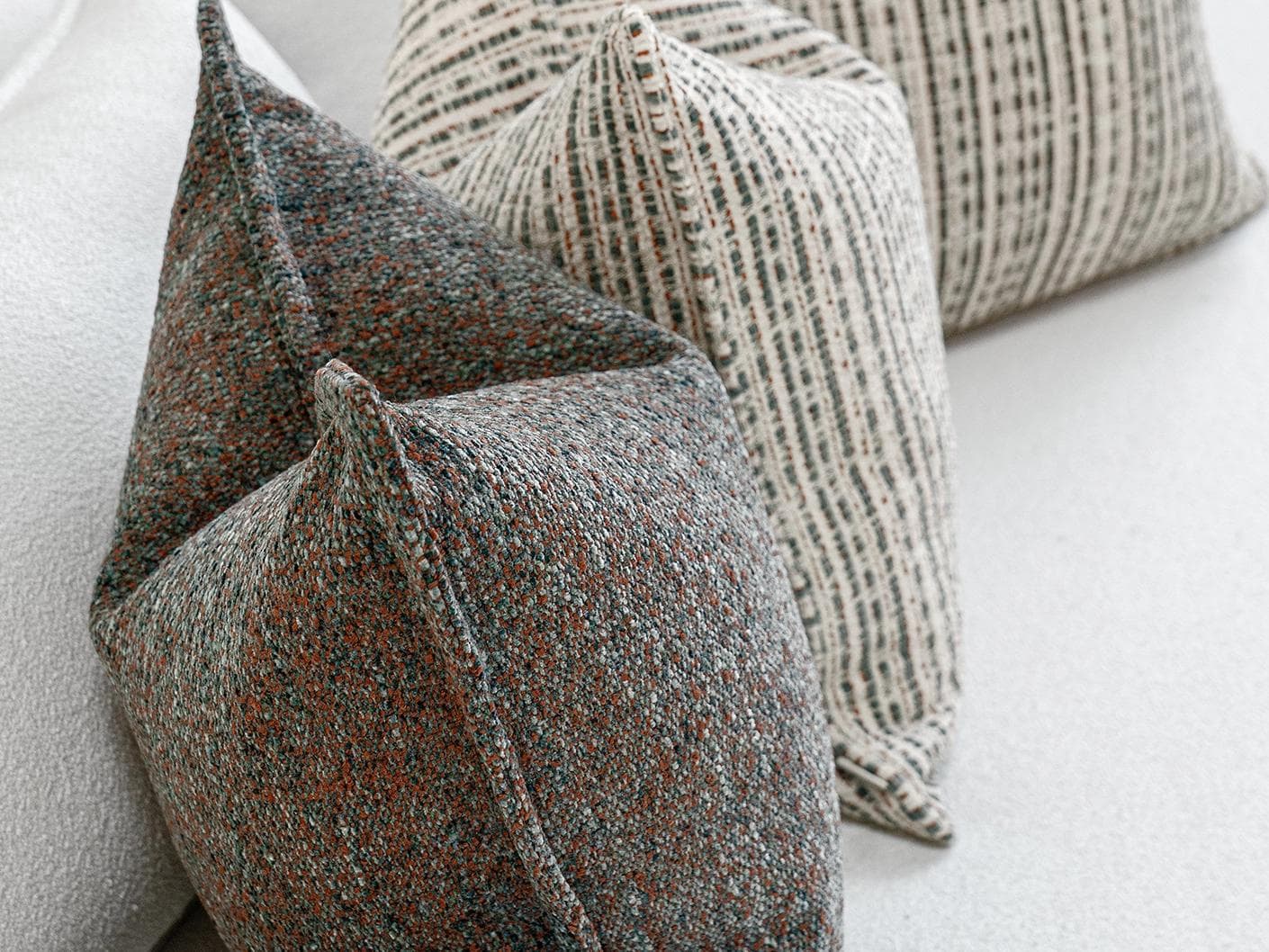Joey Bundle bundle - indoor, shown in a product left view as image 1
