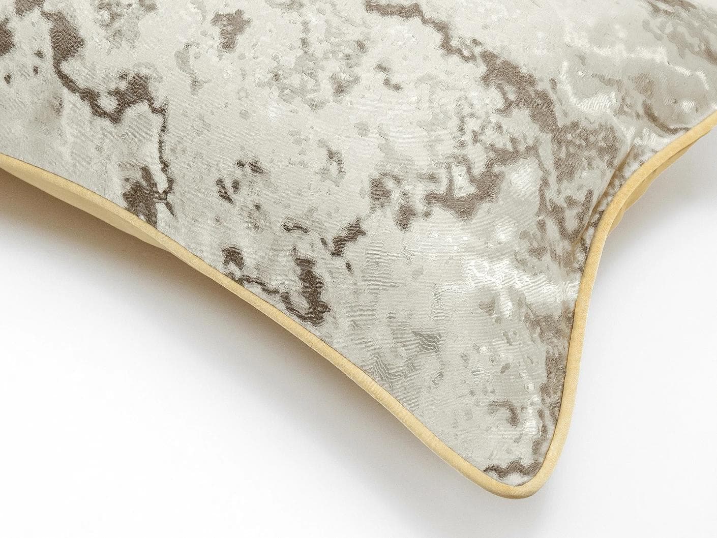Mae Klimt single - indoor in silver and yellow, shown in a product top view as image 2