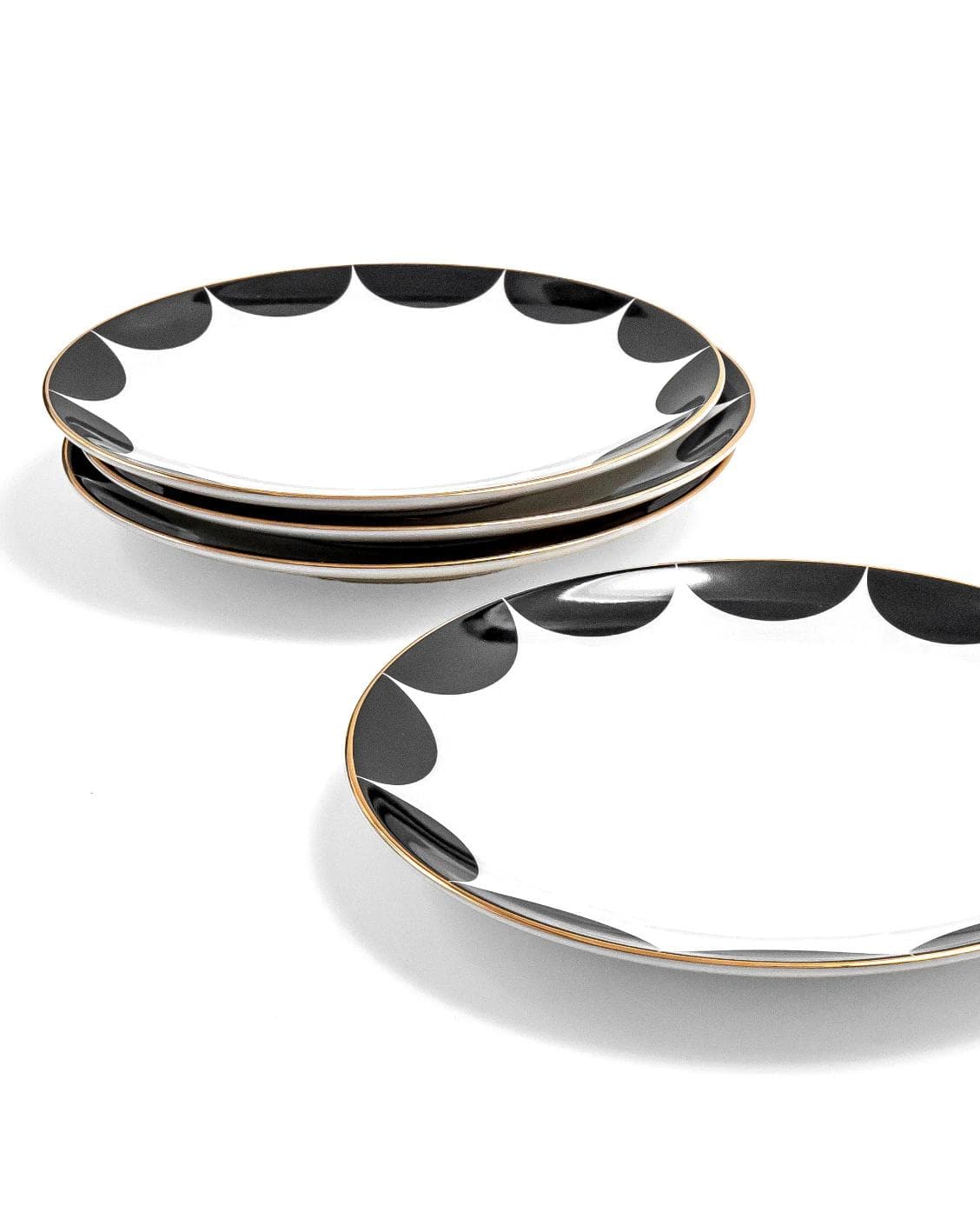 Malikka Viktoria plates in black and white, shown in a product front view as image 9