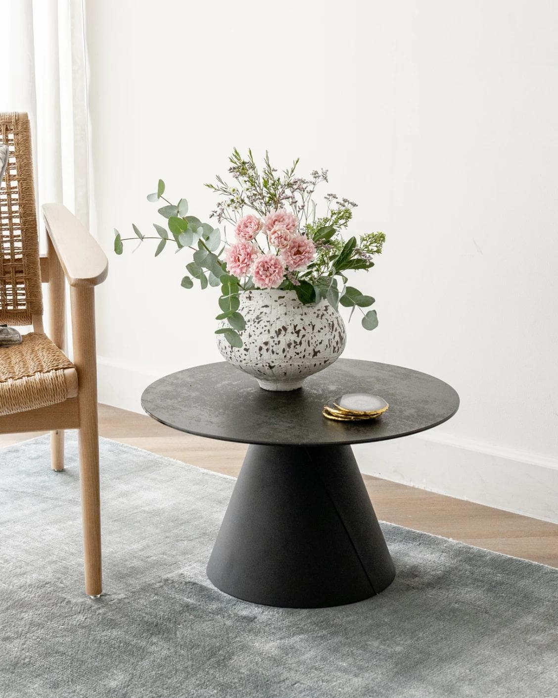 Miraflora Arneson vases in white and grey, shown in a lifestyle front view as image 4
