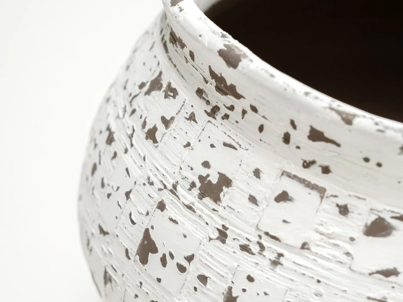 Miraflora Arneson vases in white and grey, shown in a product close-up top view as image 8