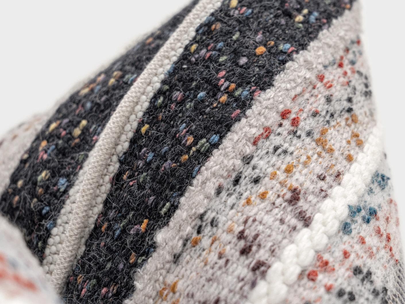 Naysa Canova single - indoor in multicolour, shown in a product close-up as image 2