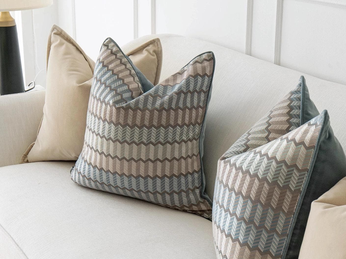Nilla Bundle bundle - indoor in silver, blue and beige, shown in a lifestyle right view as image 3