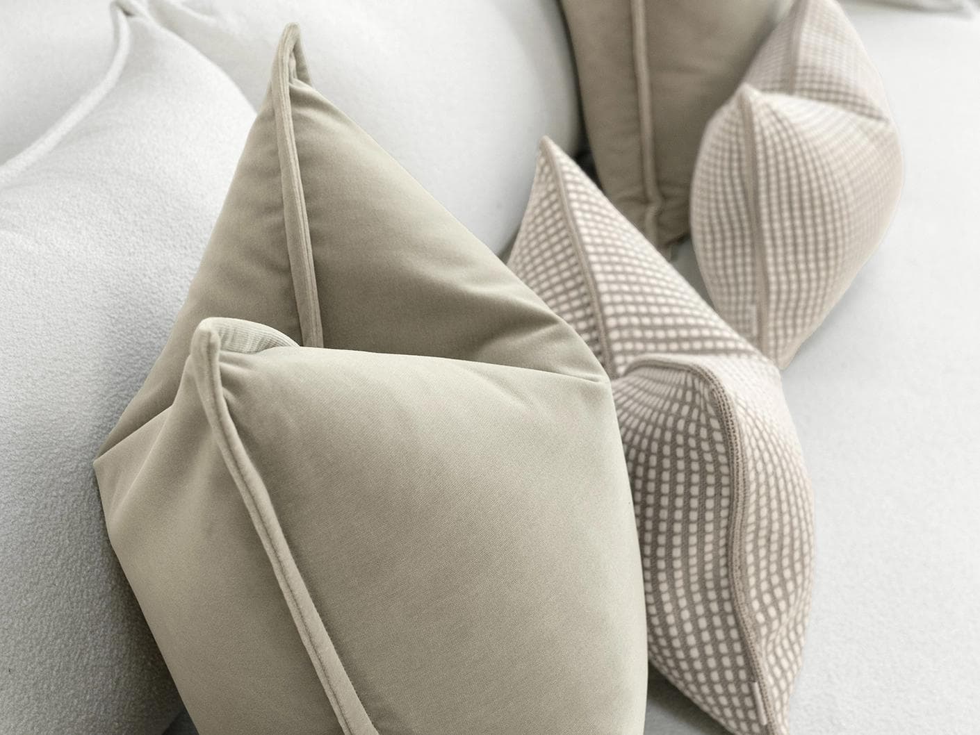 Prestin Bundle cushion, shown in a product left view as image 7