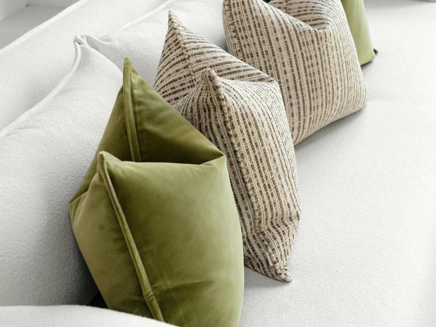 Sush Bundle cushion, shown in a product top view as image 7