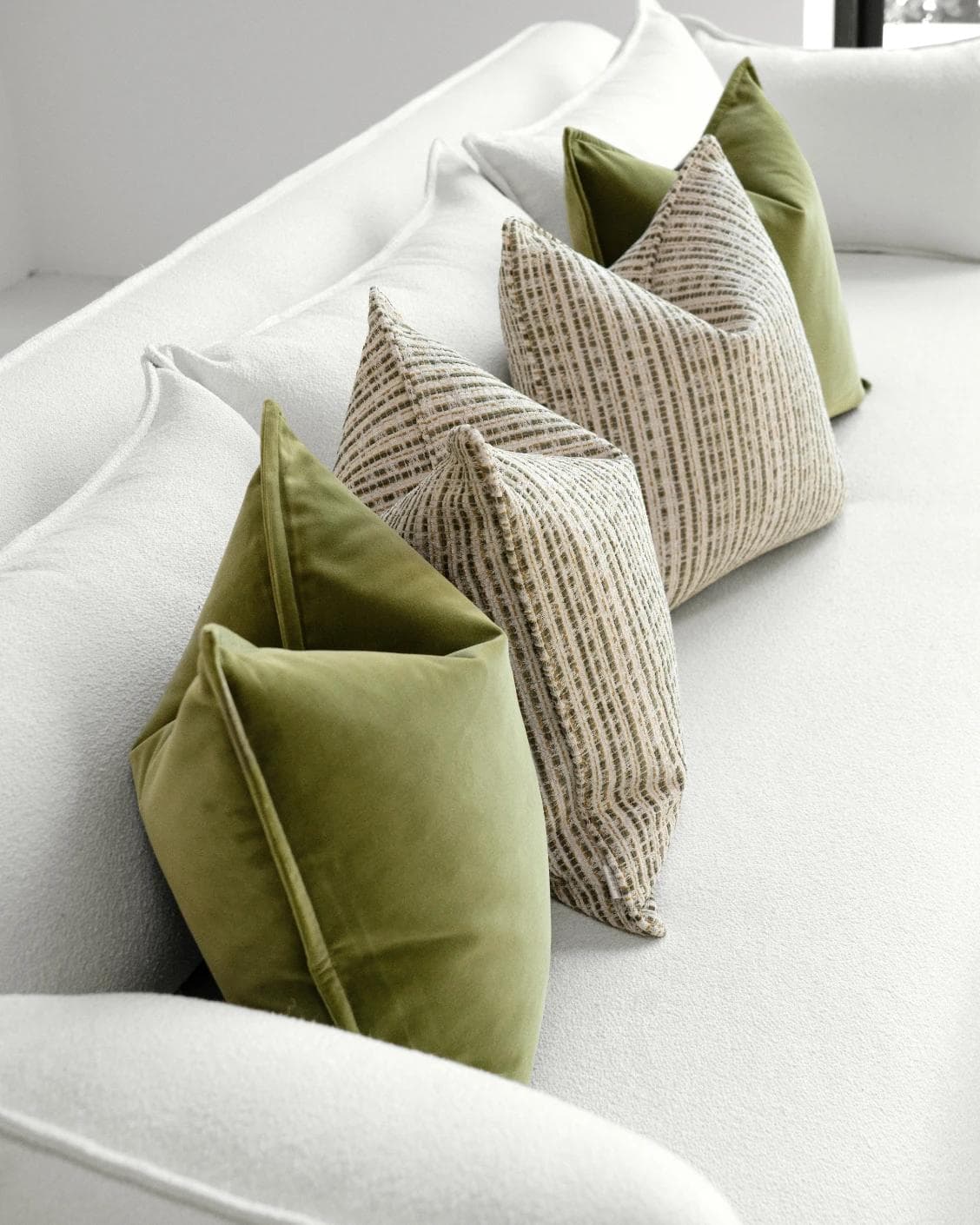 Sush Bundle cushion, shown in a product top view as image 7