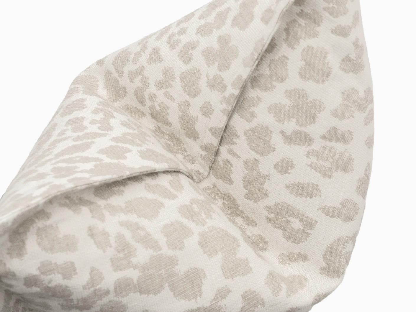 Val Klimt cushion in beige and ivory, shown in a product top view as image 9