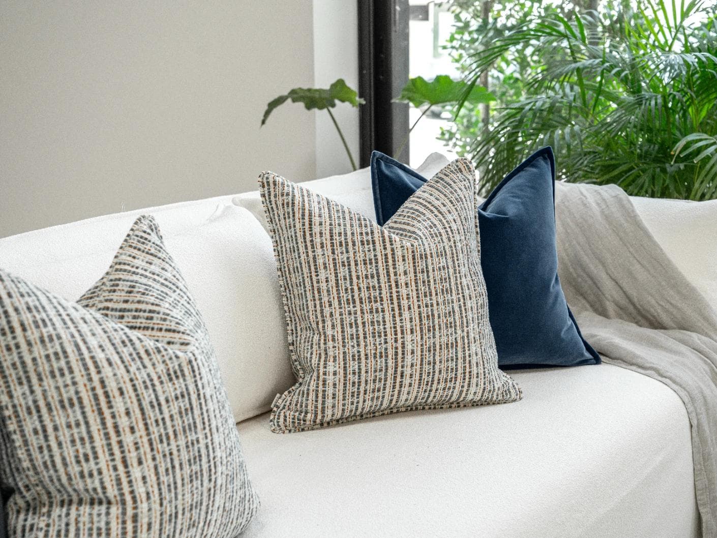 Yakshith Bundle bundle - indoor in blue and cream, shown in a lifestyle left view as image 2