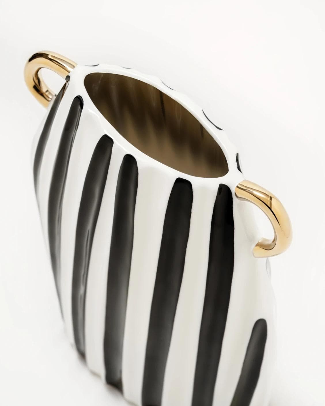 Yara Arneson vases in gold, black and white, shown in a product top view as image 9