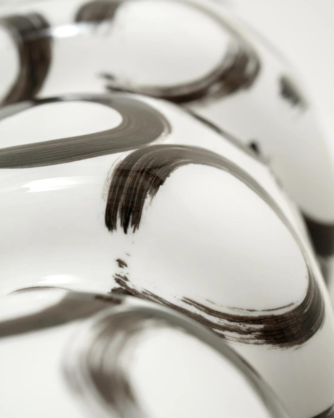 Zara Arneson vases in white and black, shown in a product close-up as image 7