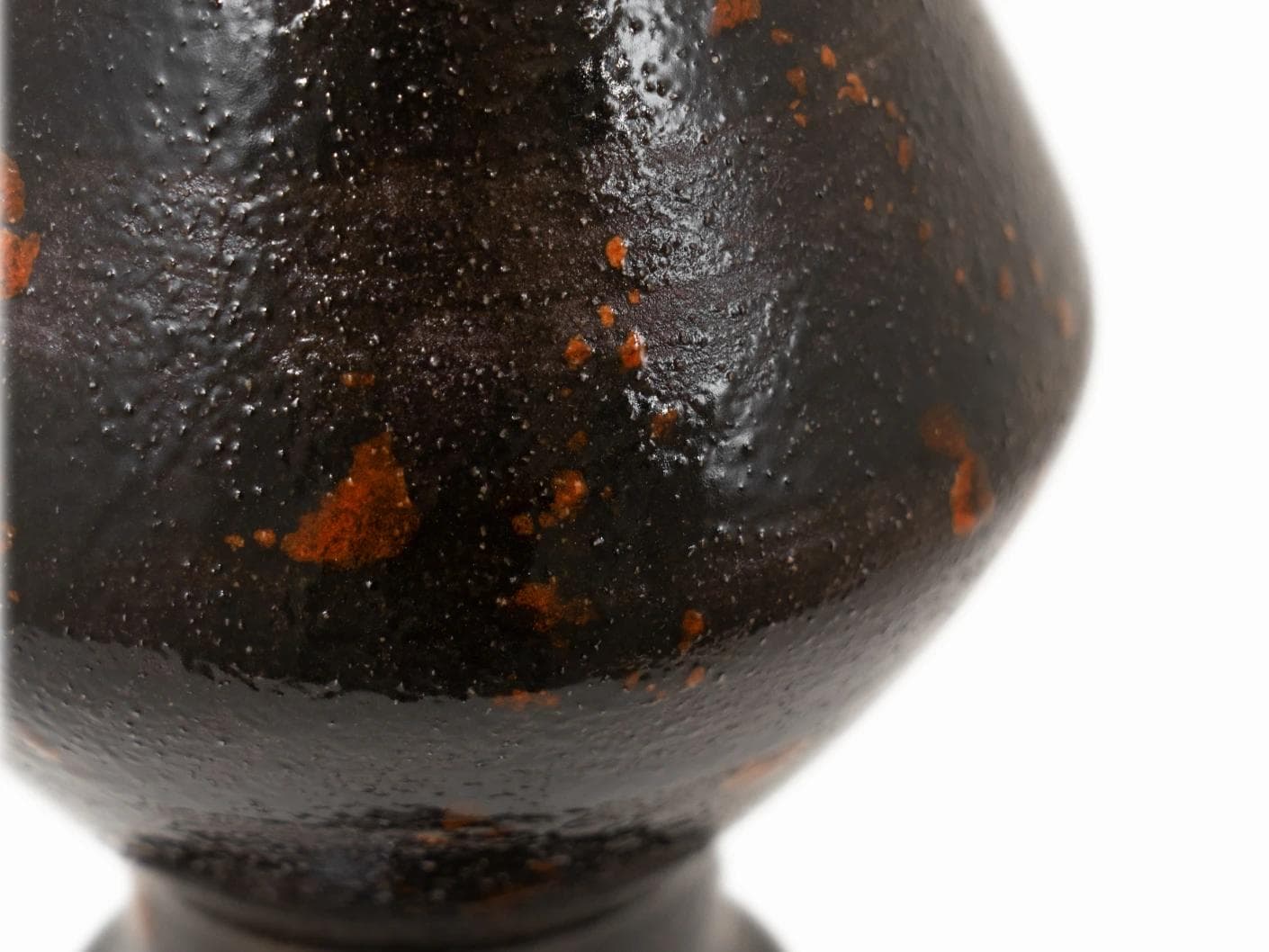 Zenith Terra Bundle statues and sculptures in brown and black, shown in a product close-up as image 6